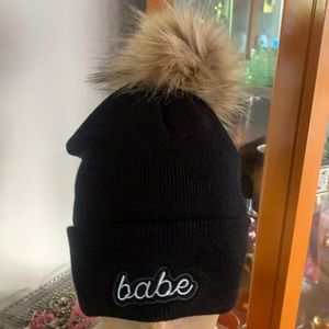 Babe knit hat black with fur top stretchy
